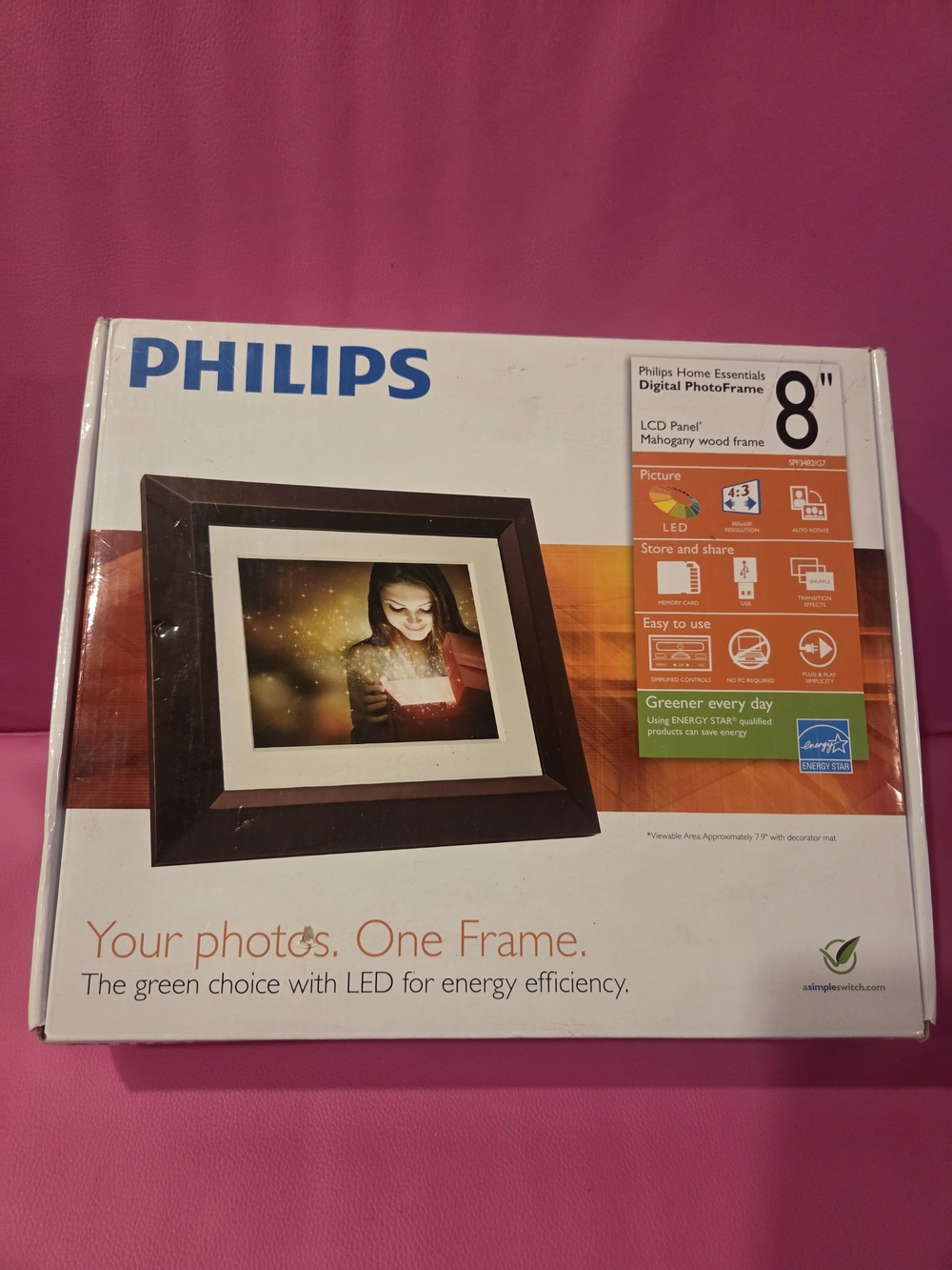 PHILIPS Mahogany Wood LED Digital Photo Frame - Brown